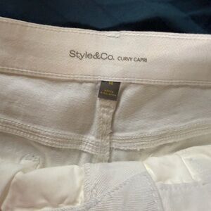 Style & Co. White Curvy Capris